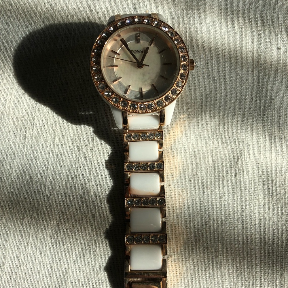 White and Gold Fossil Watch perfect condition